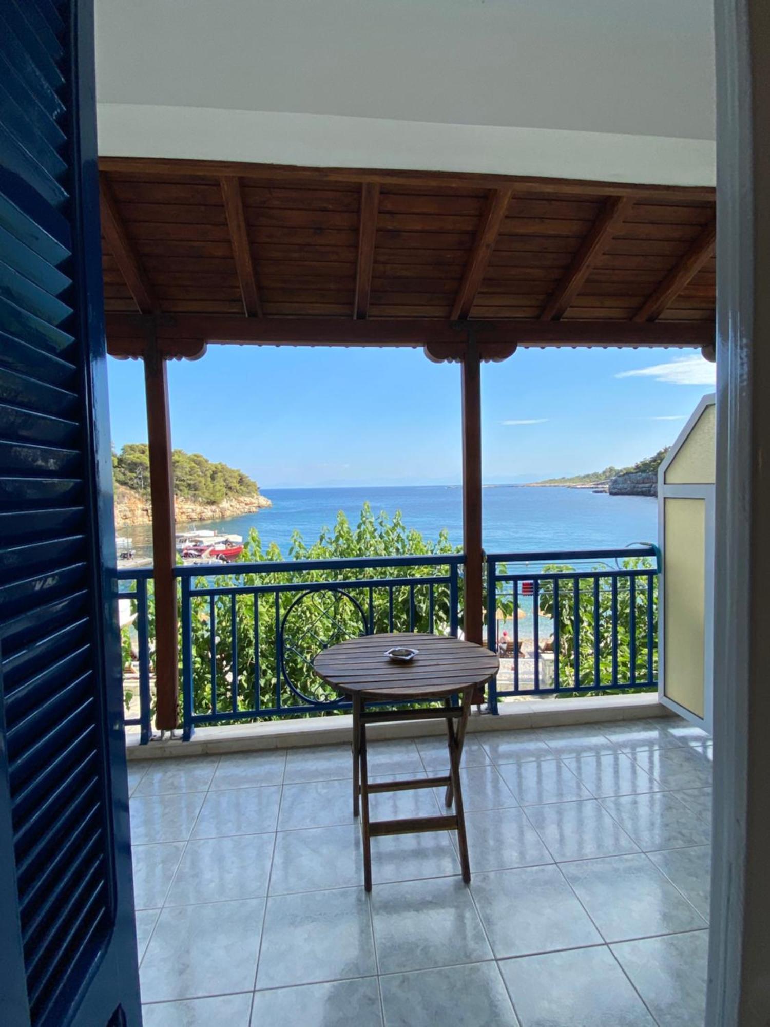 Nostos Hotel Patitírion Eksteriør billede