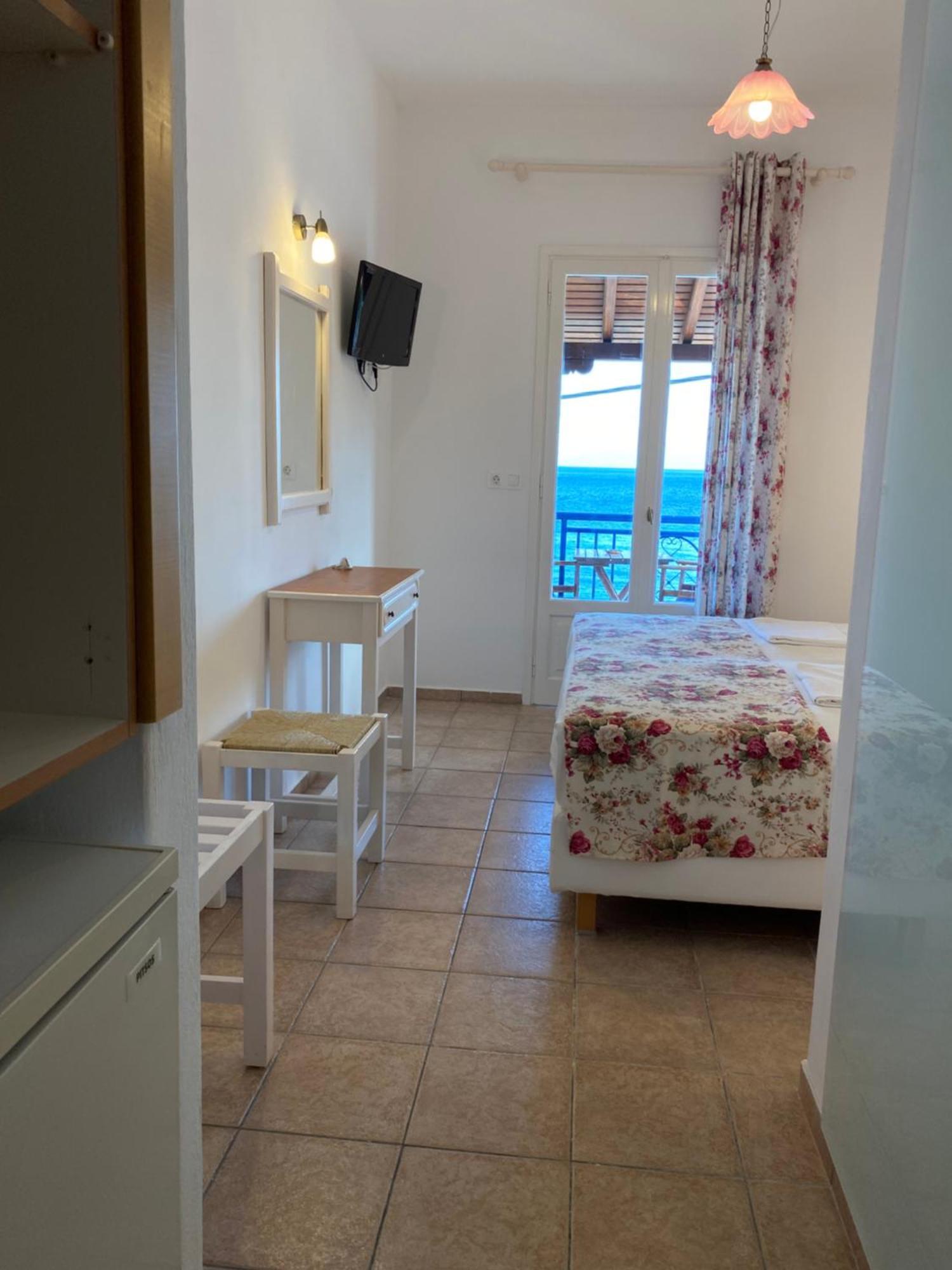 Nostos Hotel Patitírion Eksteriør billede