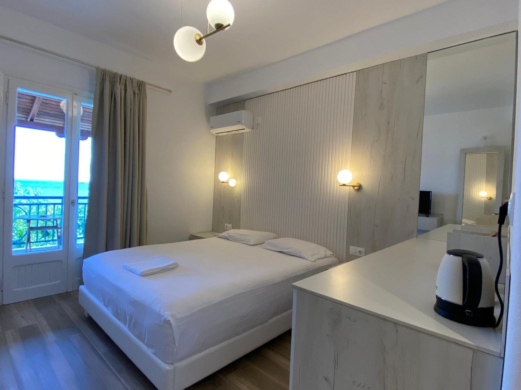 Nostos Hotel Patitírion Eksteriør billede