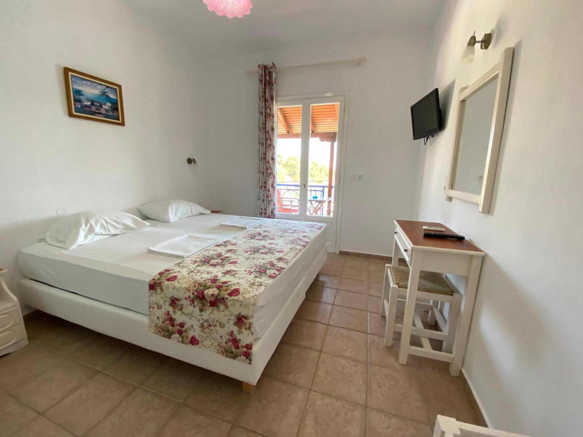 Nostos Hotel Patitírion Eksteriør billede